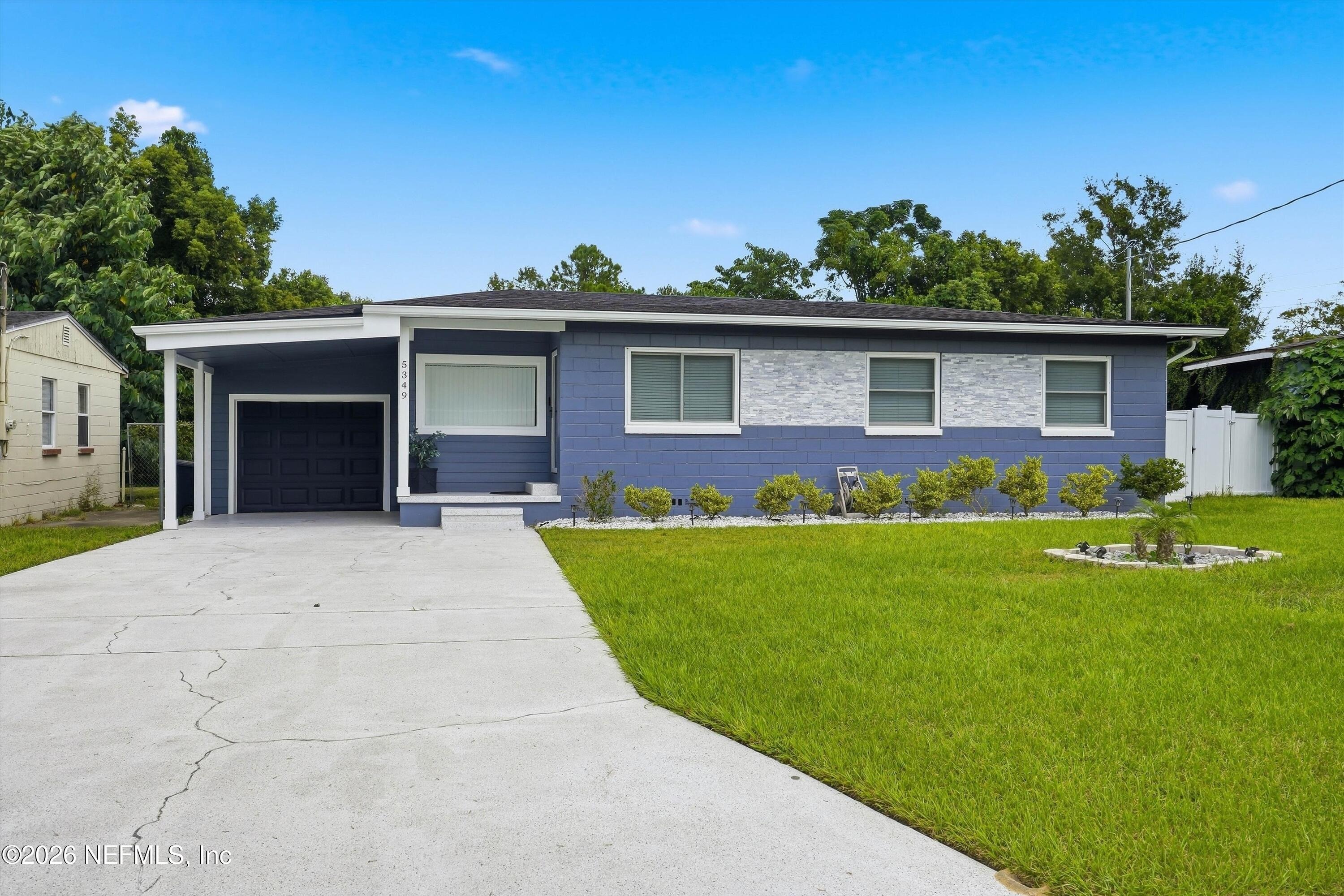 Sharon Ter, Jacksonville, FL 32207 #1
