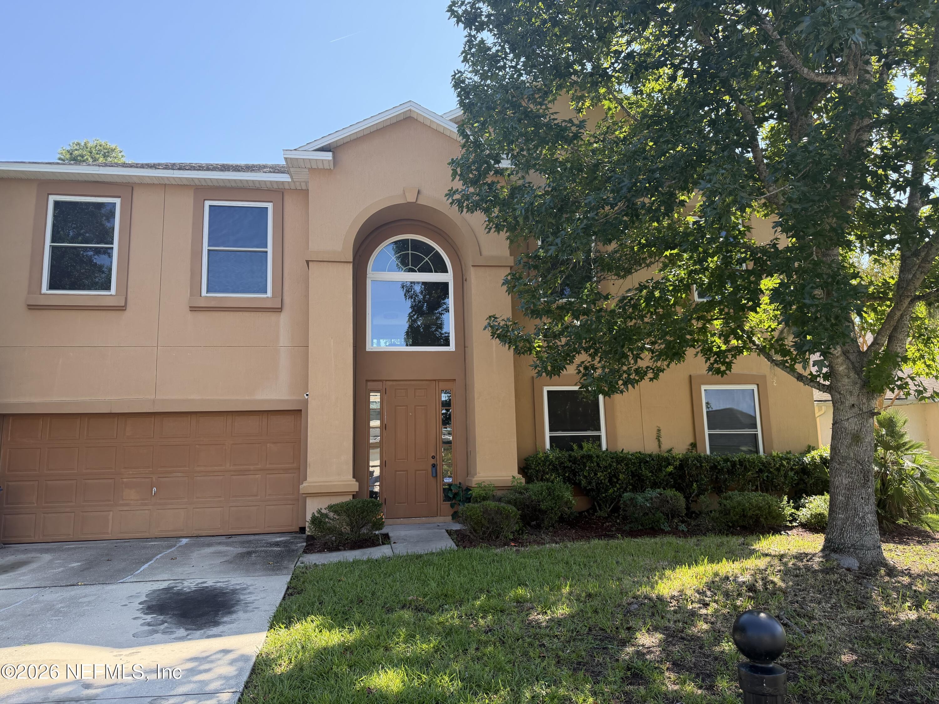 Devan Lee Dr, Jacksonville, FL 32226