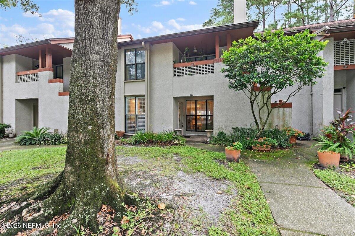 Wood Hill Dr, Jacksonville, FL 32256