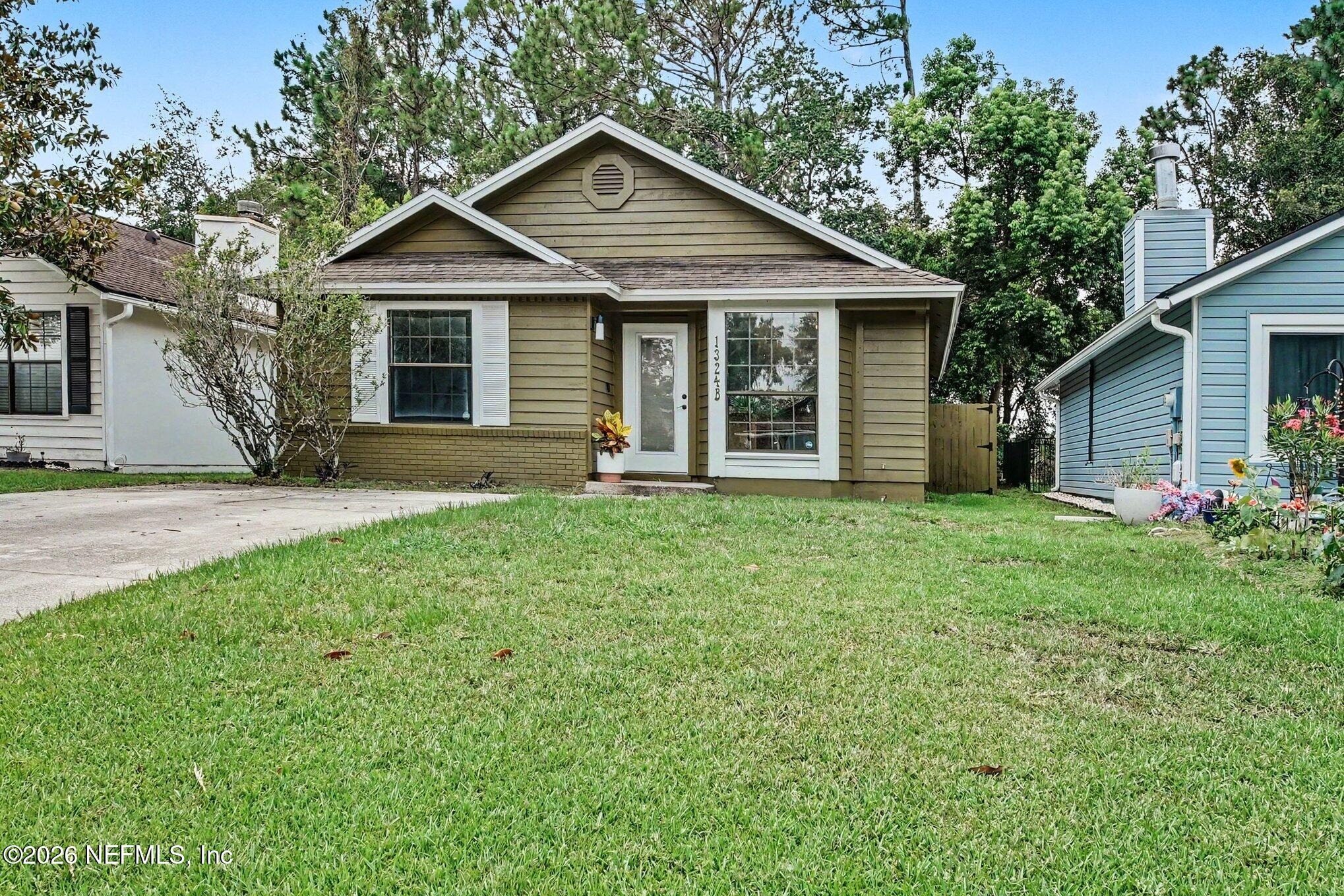 Independence Dr, Orange Park, FL 32065