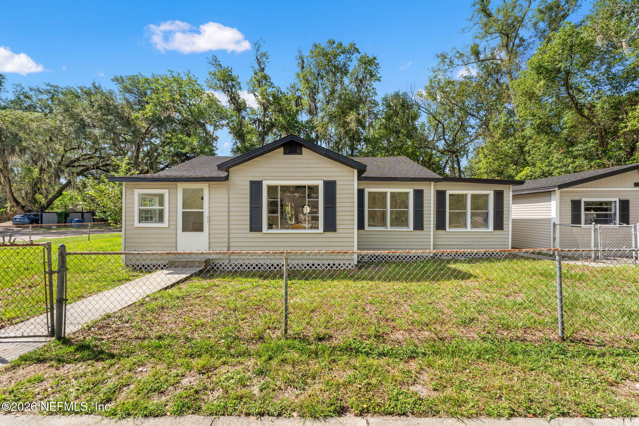 Clyde Dr, Jacksonville, FL 32208