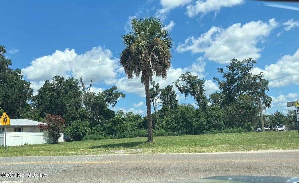 Oakridge Ave, Green Cove Springs, FL 32043