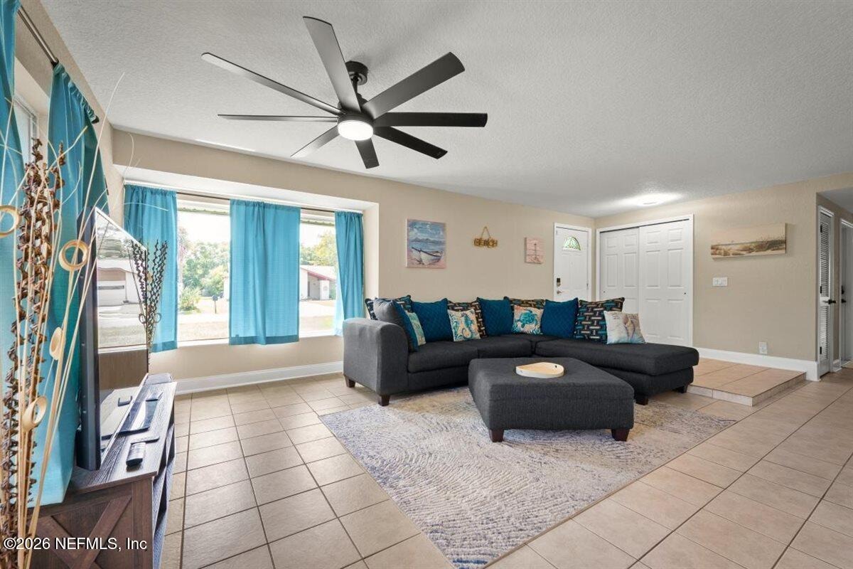 Clark Ln, Palm Coast, FL 32137
