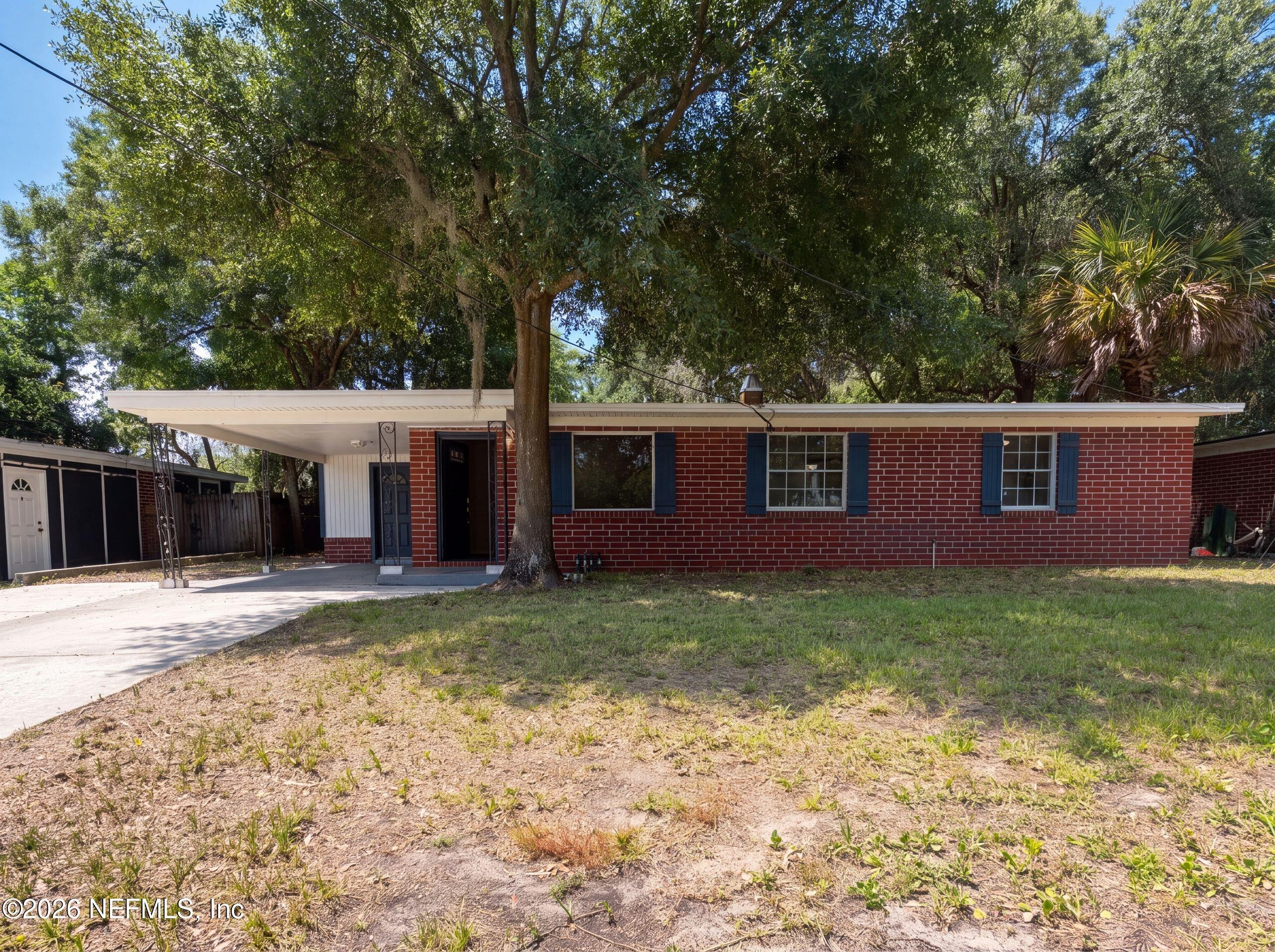 Lake Ridge Ave, Jacksonville, FL 32211