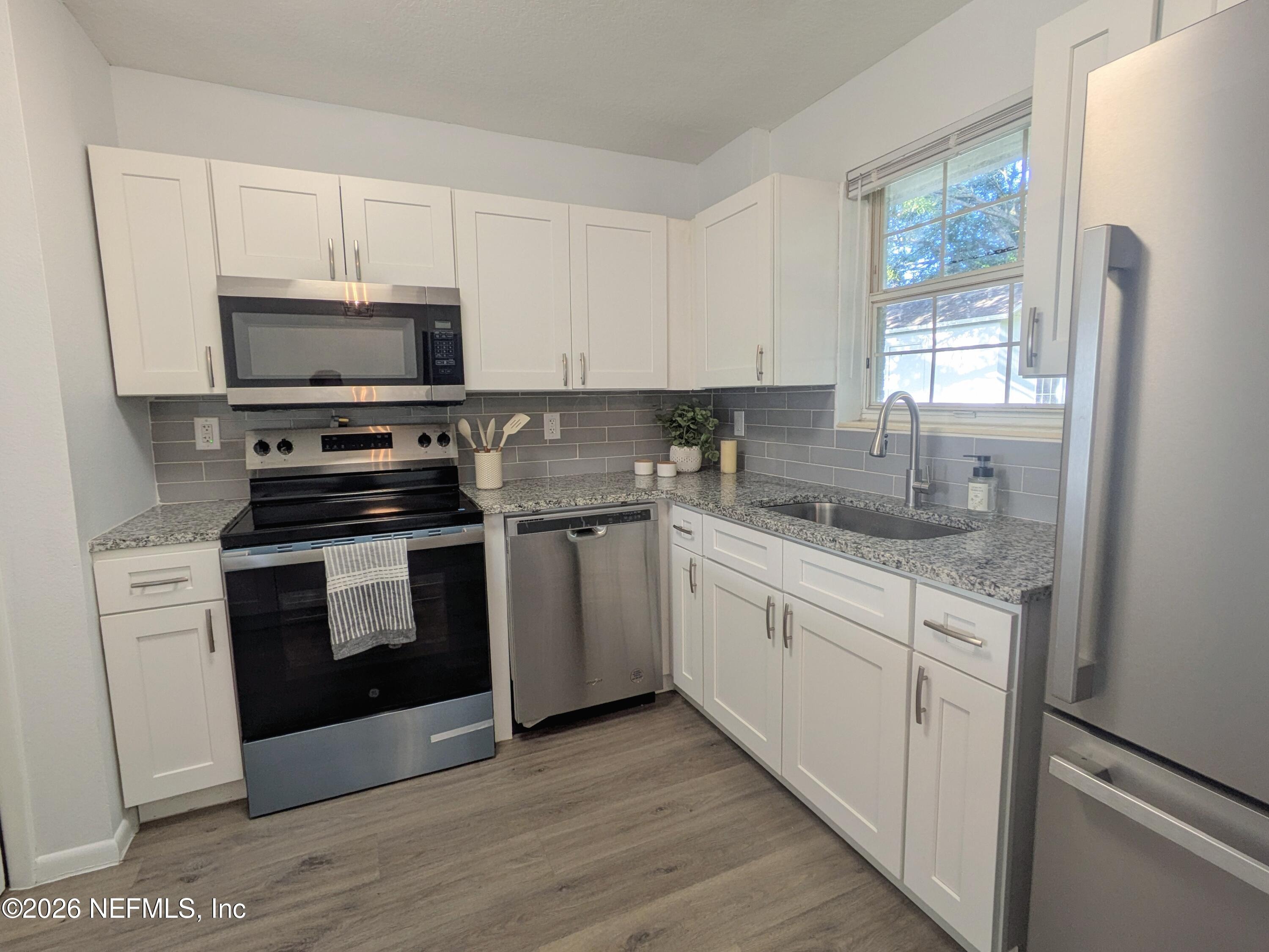 Hillman Dr, Jacksonville, FL 32244