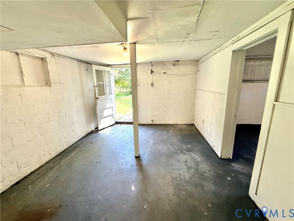 Virginia Ave, Crewe, VA 23930 #1