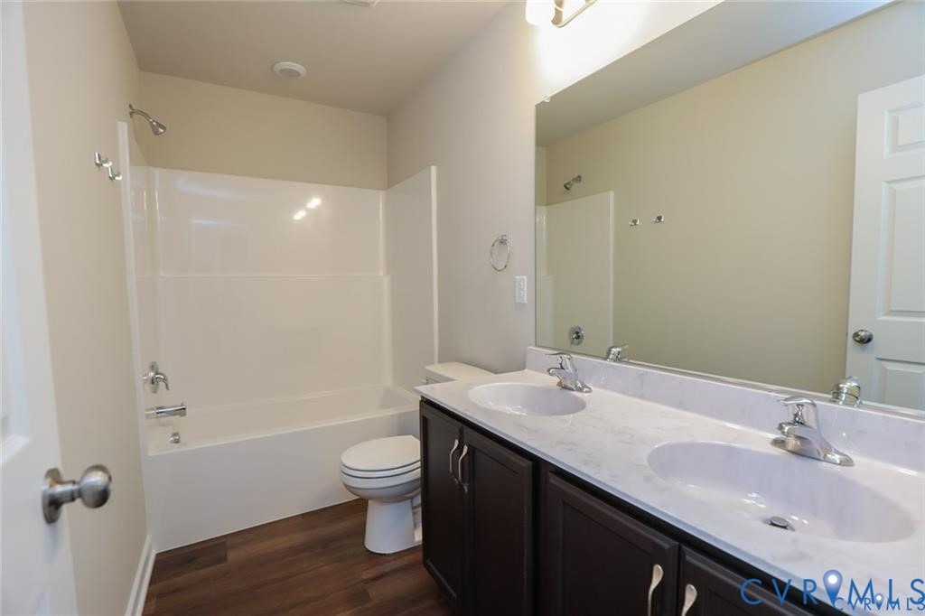Poplar Village Dr, Chester, VA 23831