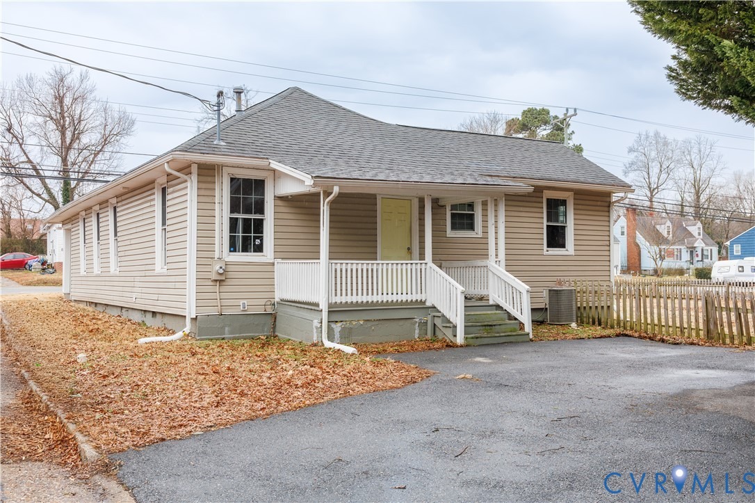 Broadway , Hopewell, VA 23860