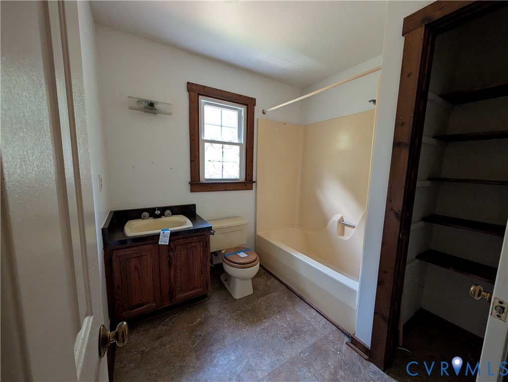 Lake View Rd, Mechanicsville, VA 23111