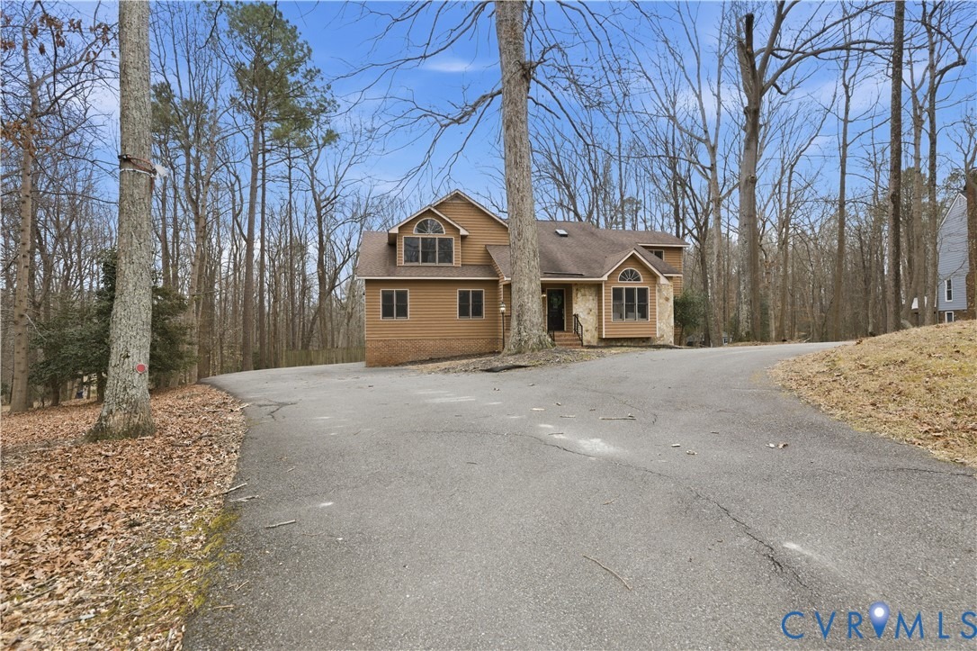 Fox Knoll Dr, South Chesterfield, VA 23834 #1