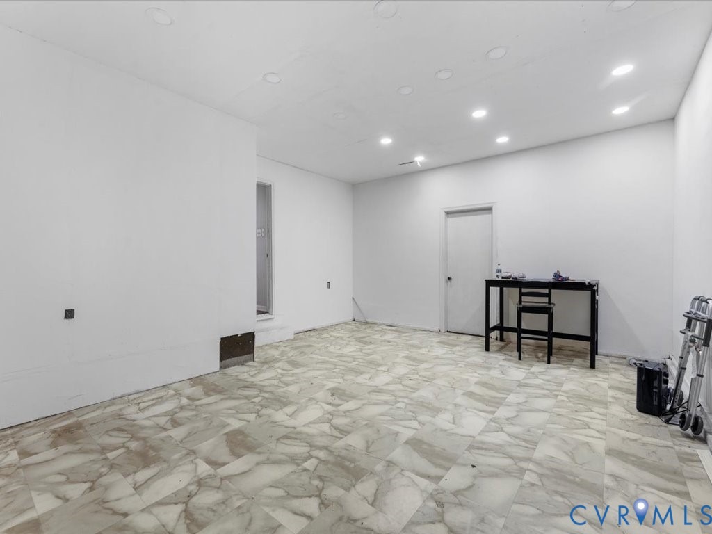 Smithfield Ave, Hopewell, VA 23860