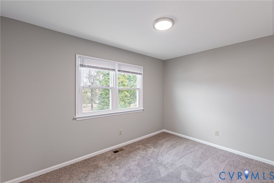 Oakwood Cir, Petersburg, VA 23805 #1