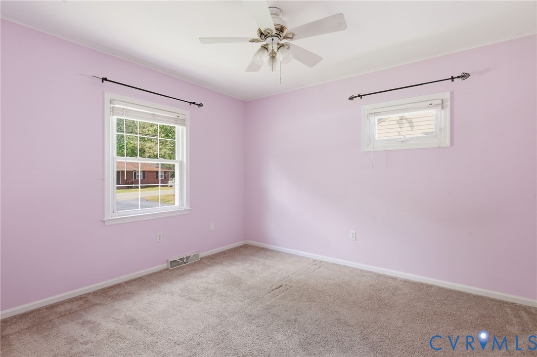 Warren Ave, South Chesterfield, VA 23803