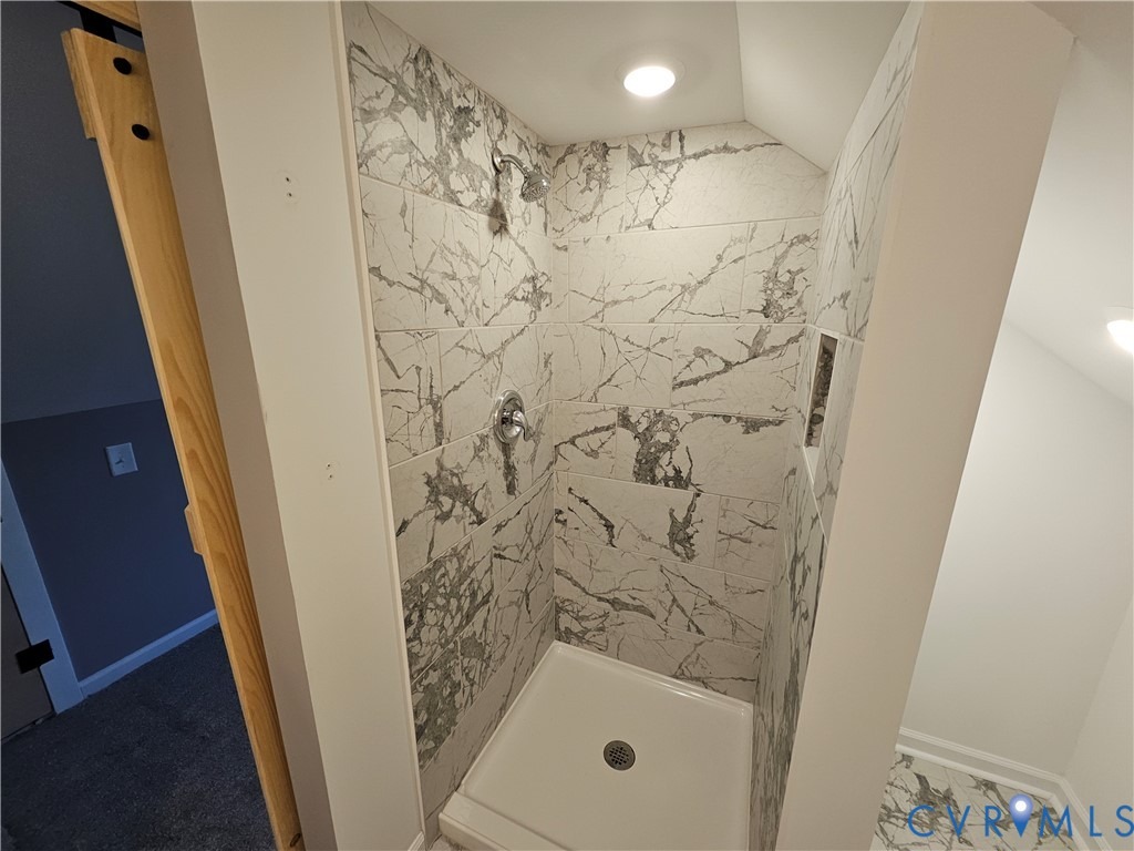 Ridge Rd, Blackstone, VA 23824