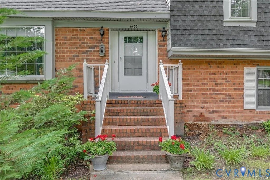 Donora Ct, Henrico, VA 23229