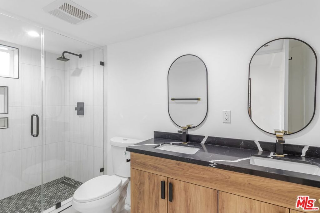 Hartsook St, North Hollywood, CA 91601