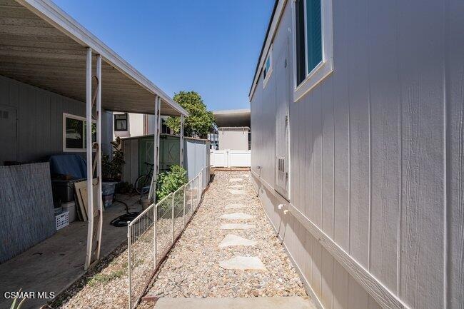 Los Feliz Dr, Thousand Oaks, CA 91362