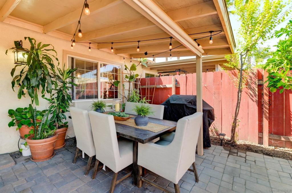 Avenida Del Gado , Oceanside, CA 92057
