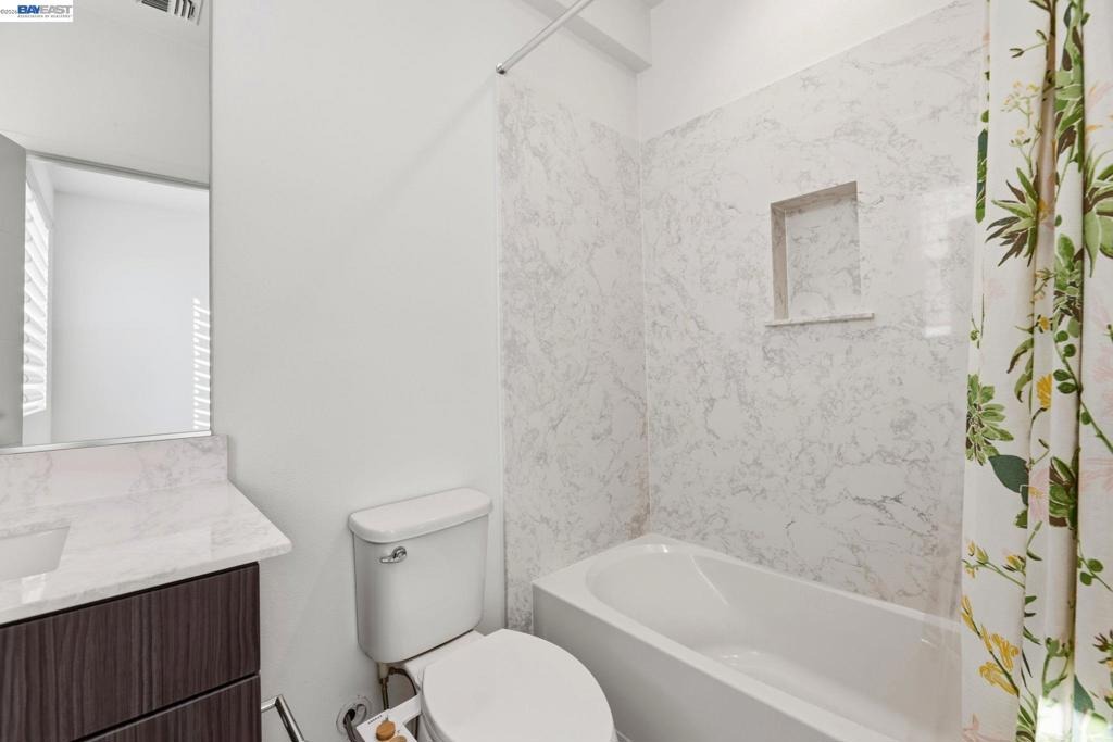 Edy Ln, Oakland, CA 94607 #1