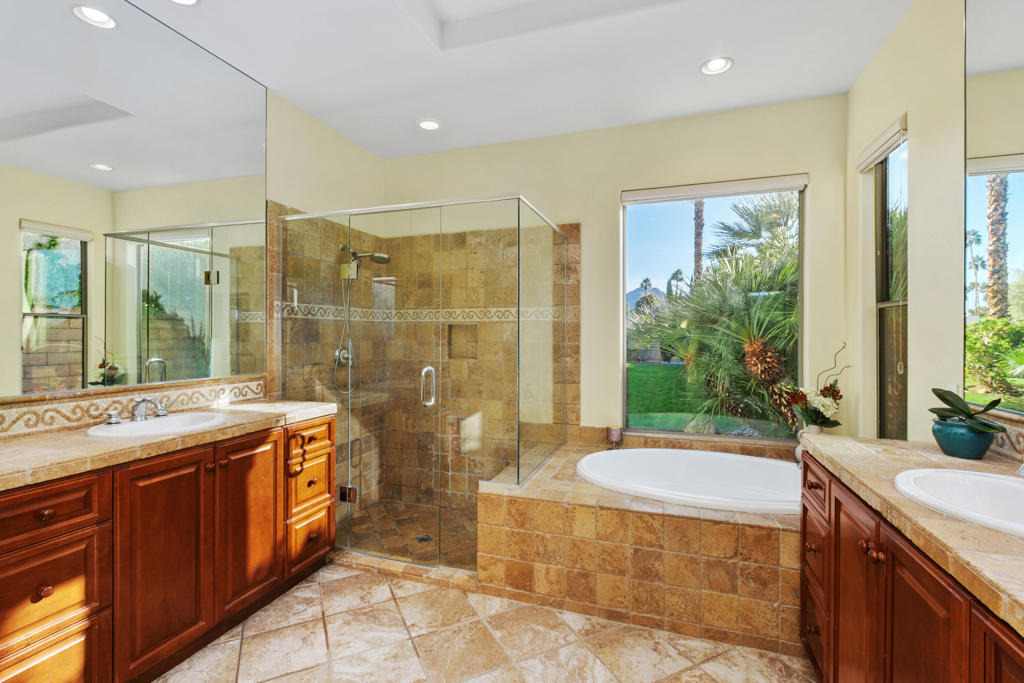 Desert Dr, LA Quinta, CA 92253
