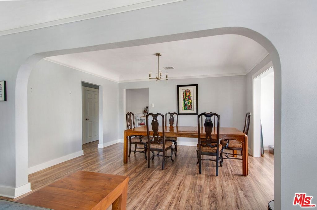 78th Pl, Los Angeles, CA 90047