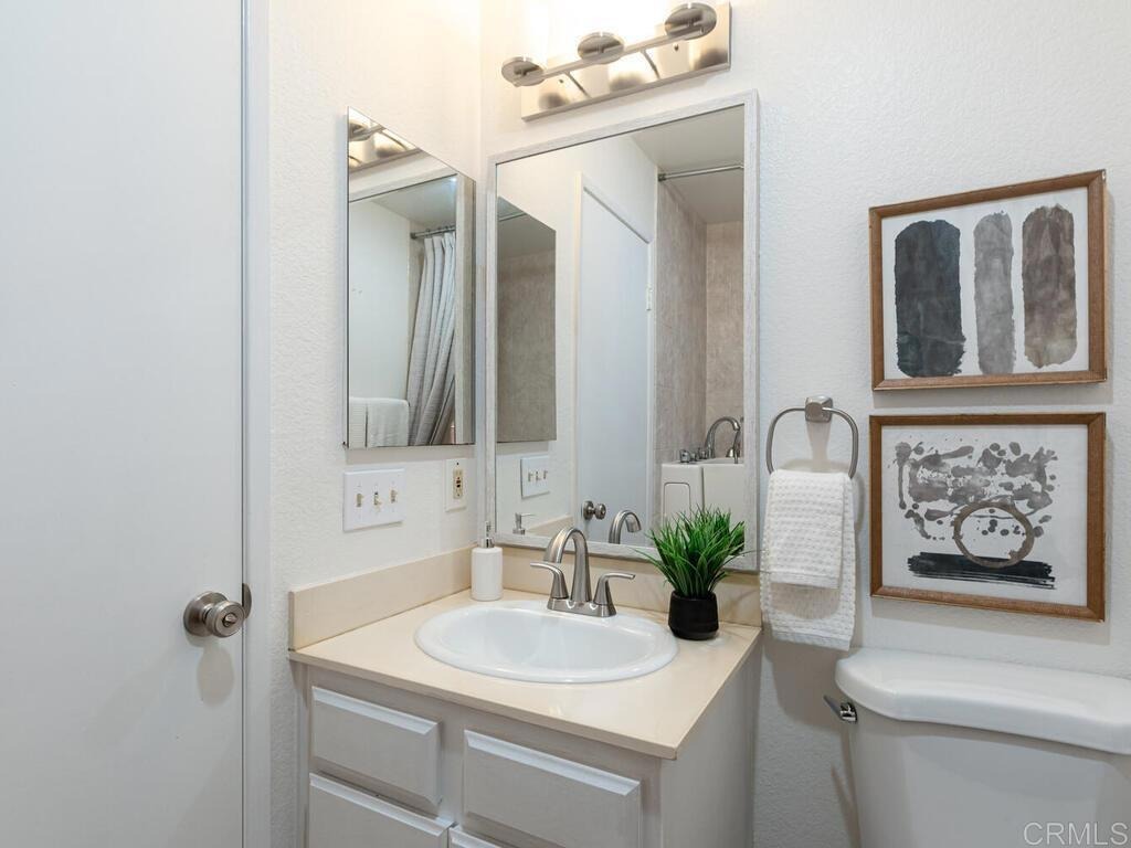 Camino Degrazia , San Diego, CA 92111