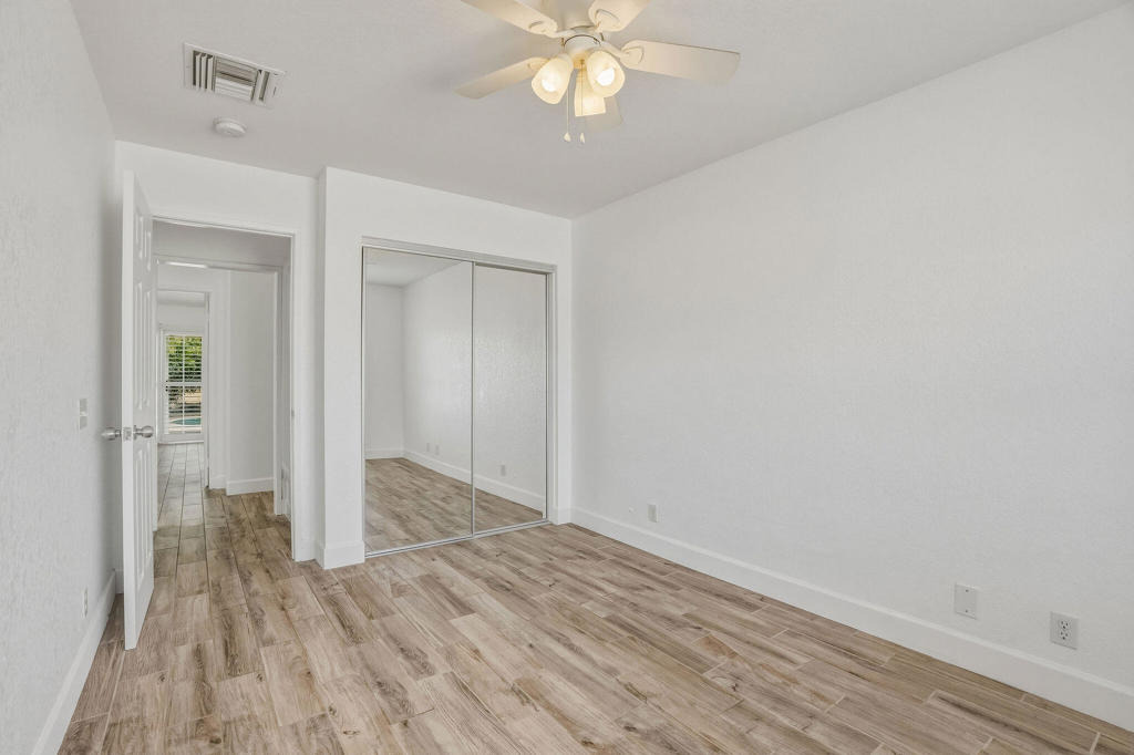Edinborough St, Palm Desert, CA 92211