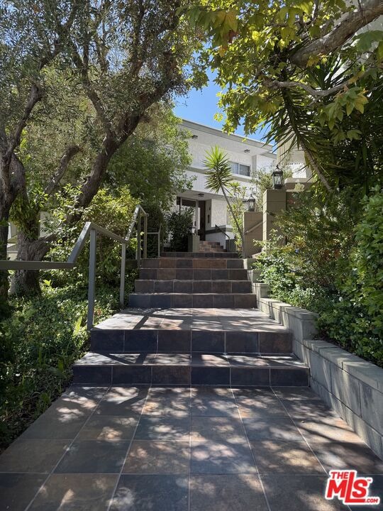 Eastborne Ave, Los Angeles, CA 90024 #1