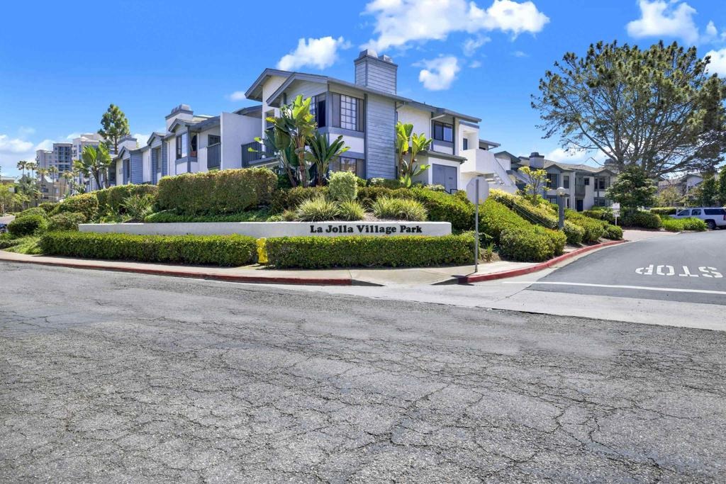 Regents Rd, San Diego, CA 92122