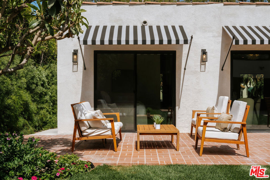 Almont Dr, West Hollywood, CA 90048