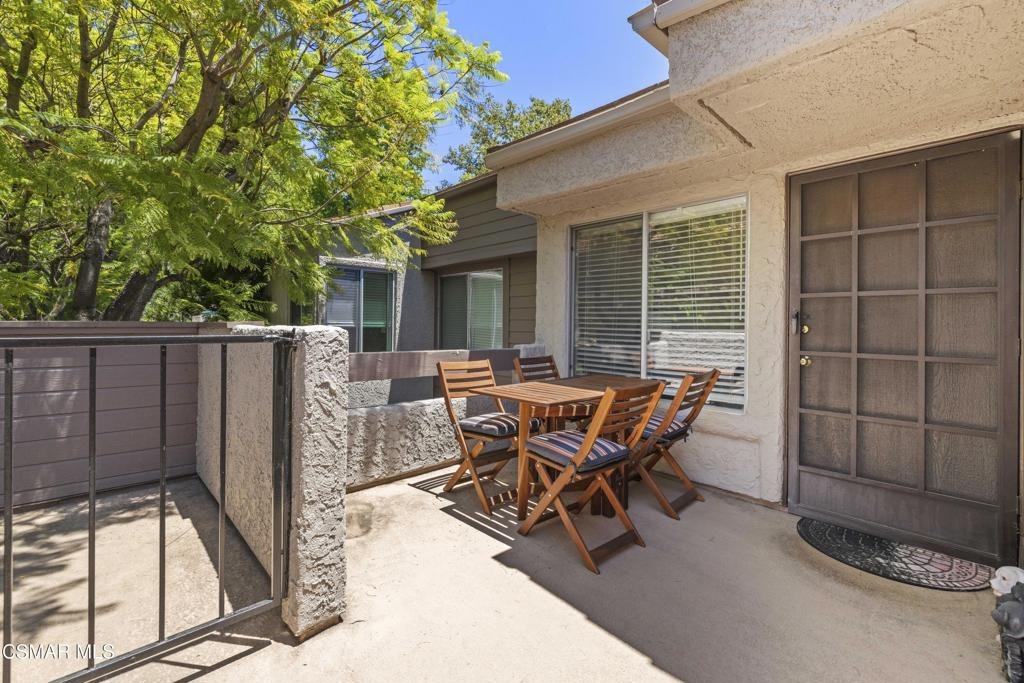 Via Colinas , Westlake Village, CA 91362