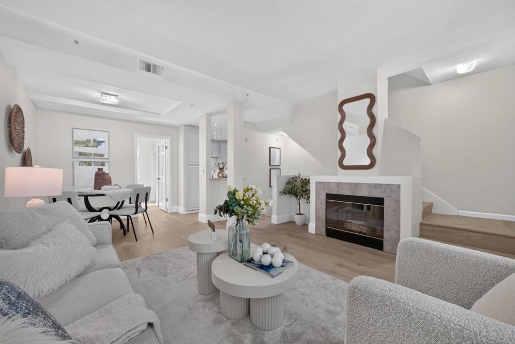 Dunsmuir Ter, Sunnyvale, CA 94085