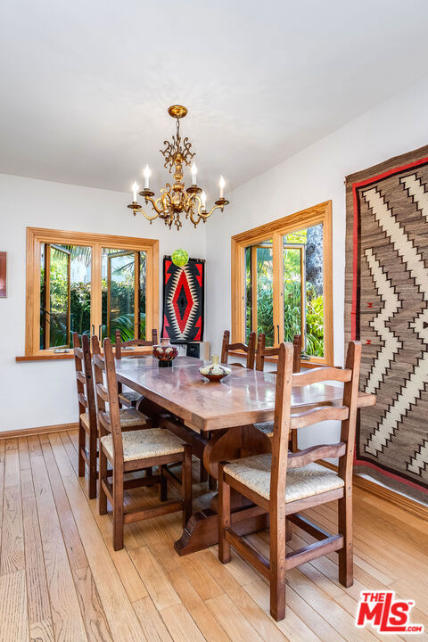 Rustic Rd, Santa Monica, CA 90402