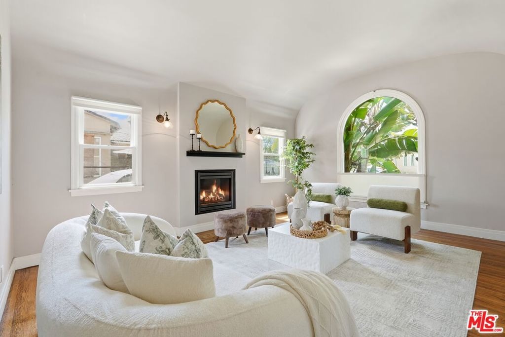Hutchison Ave, Los Angeles, CA 90034 #1