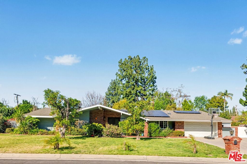 Kinzie St, Northridge, CA 91325