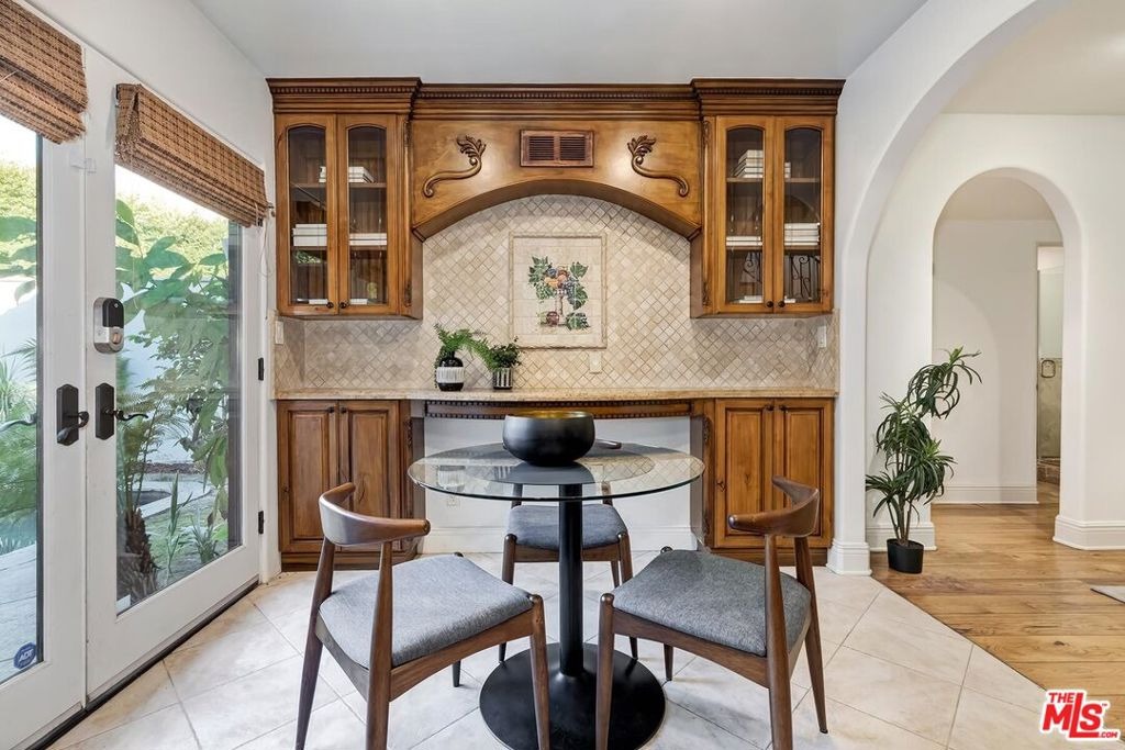 Ashcroft Ave, West Hollywood, CA 90048
