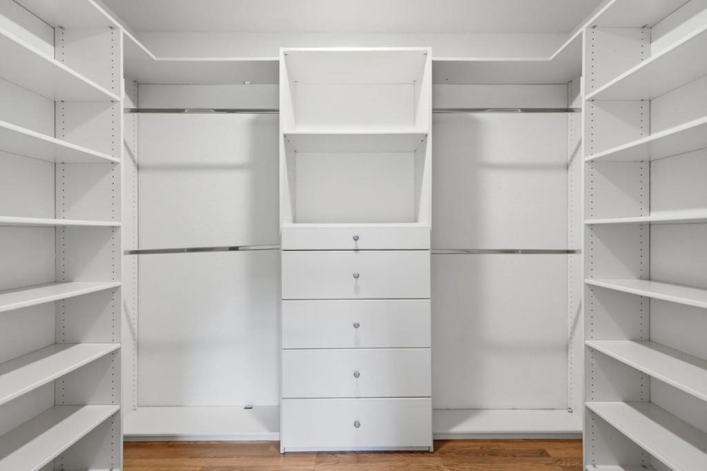 Whisman Rd, Mountain View, CA 94043