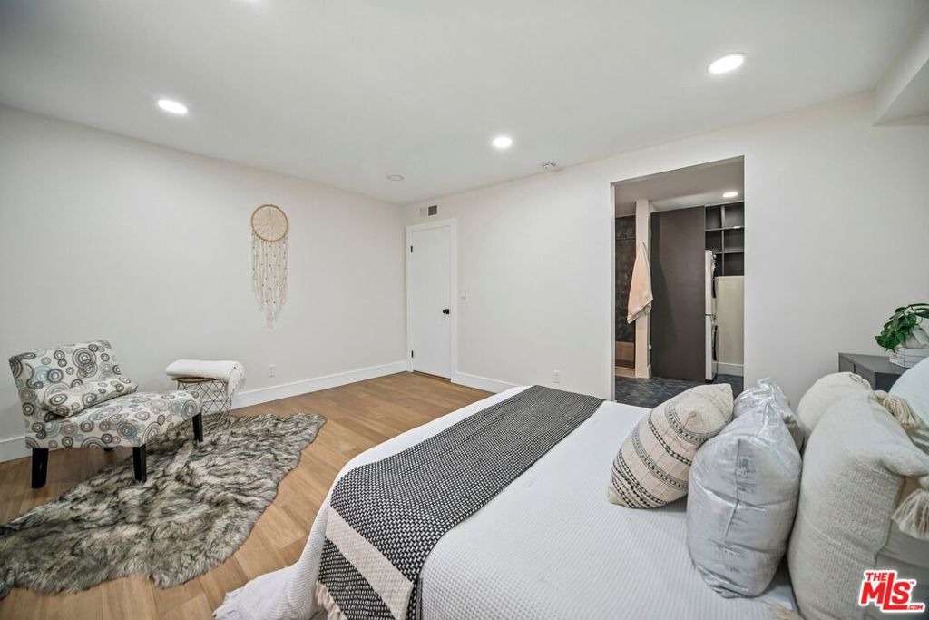 Hammond St, West Hollywood, CA 90069