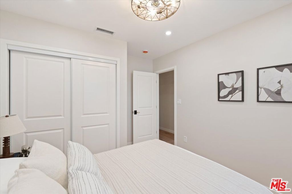 Archibald Ave, Carson, CA 90745