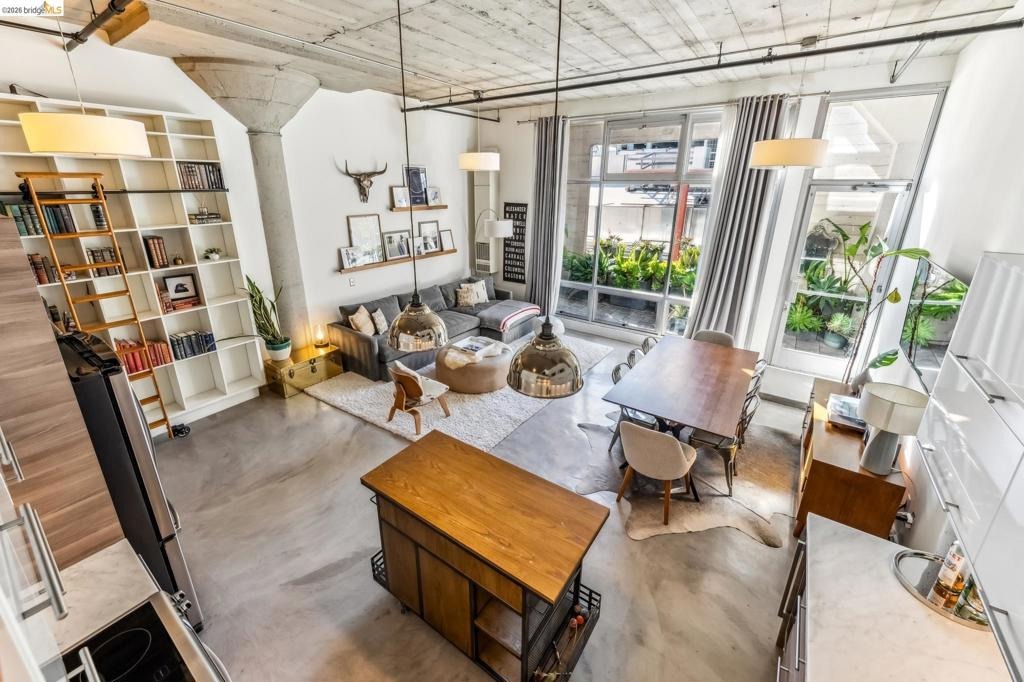 3rd St, Oakland, CA 94607