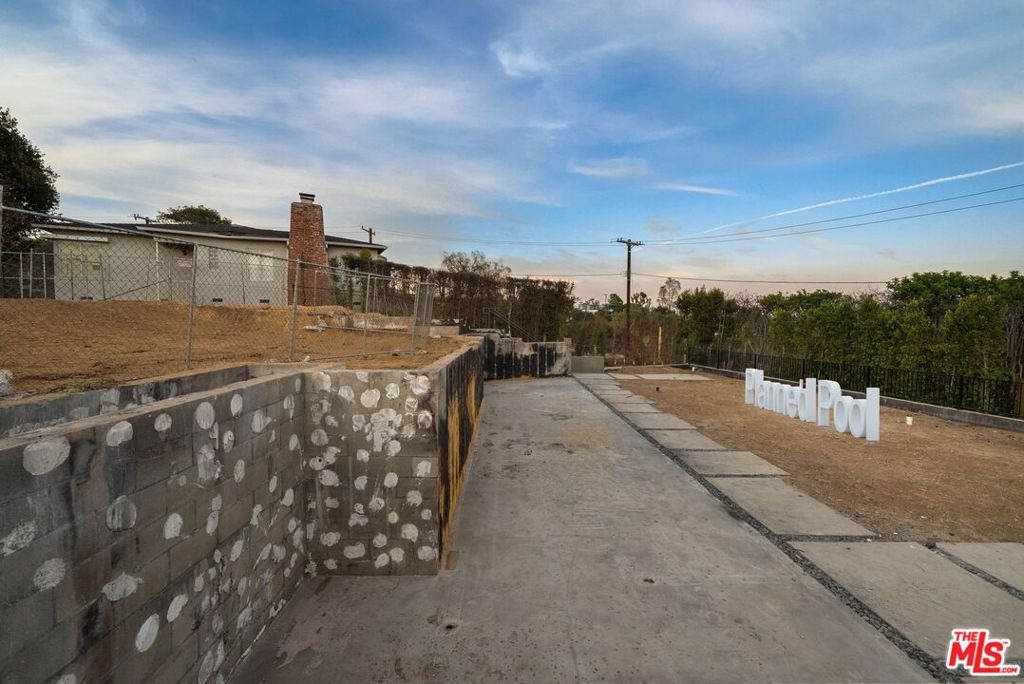 Chattanooga Pl, Pacific Palisades, CA 90272