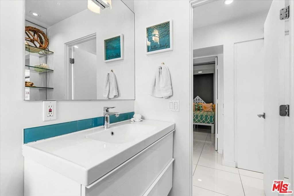 Calle San Antonio , Palm Springs, CA 92264