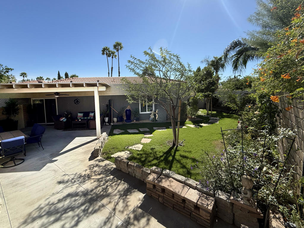 Sunflower Ln, Palm Springs, CA 92262 #1