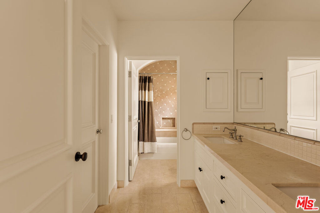 24th St, Santa Monica, CA 90402