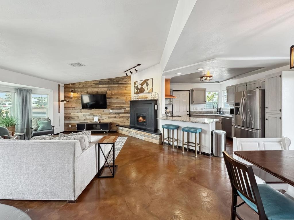 Saratoga Ave, Yucca Valley, CA 92284