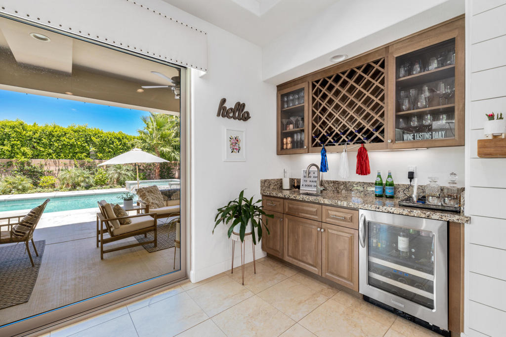Cosmopolitan Ln, Palm Desert, CA 92211
