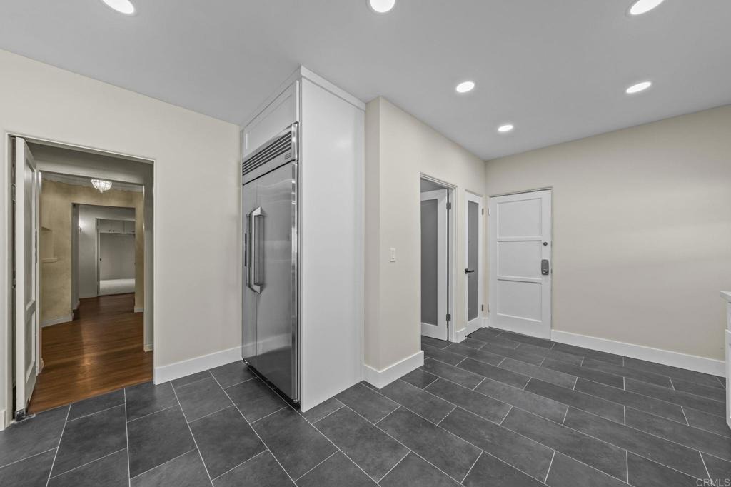 Alder Dr, San Diego, CA 92116