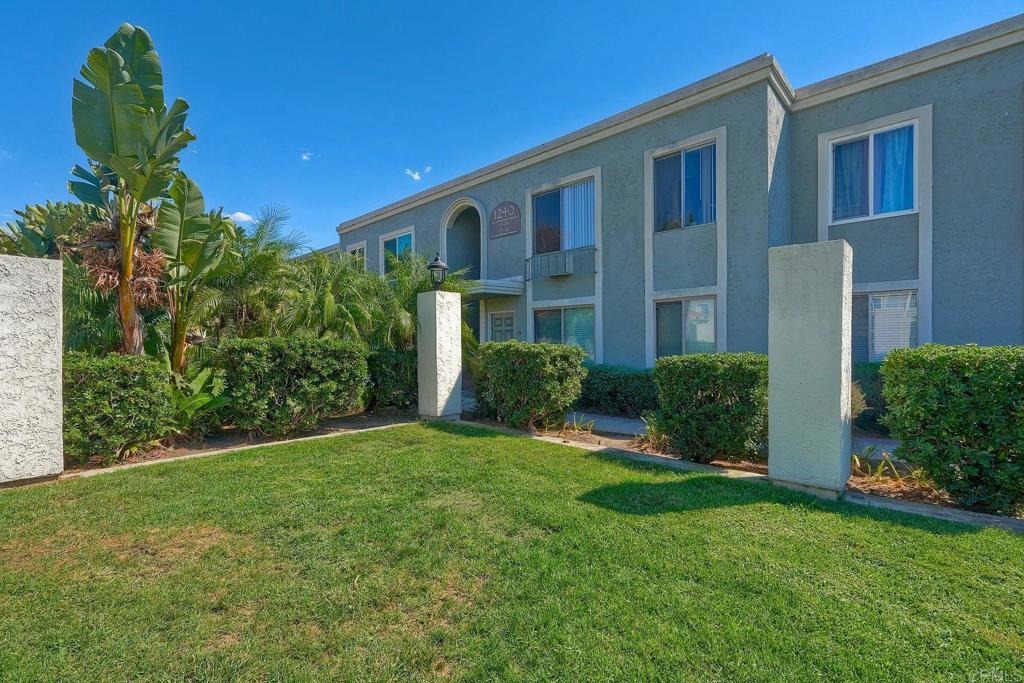 Broadway , Escondido, CA 92026