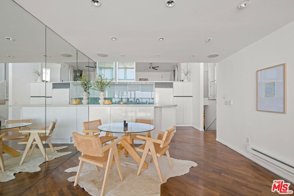 Voyage St, Marina Del Rey, CA 90292
