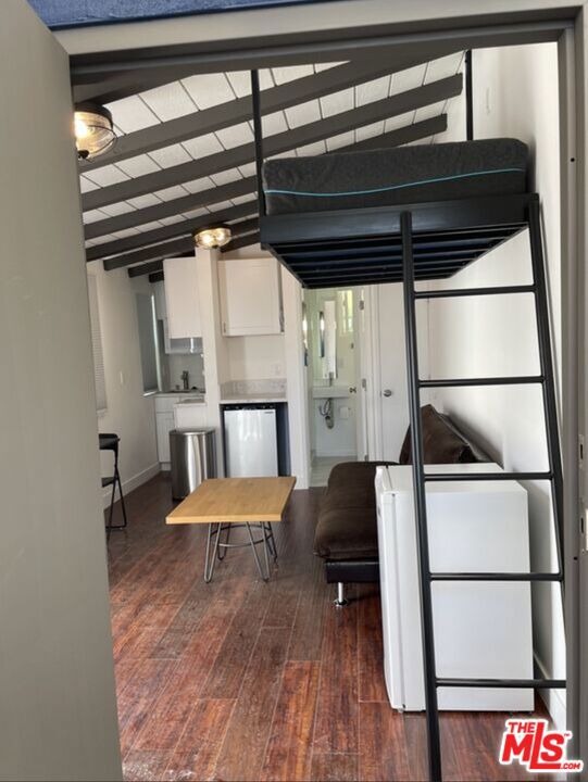 San Pedro St, Gardena, CA 90248